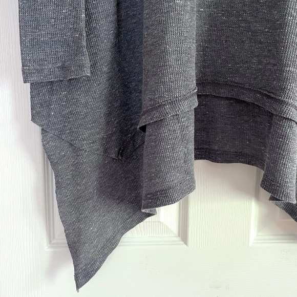 LIKE NEW Free People We The Free Long Sleeve Thermal Top Size XS - Picture 5 of 6